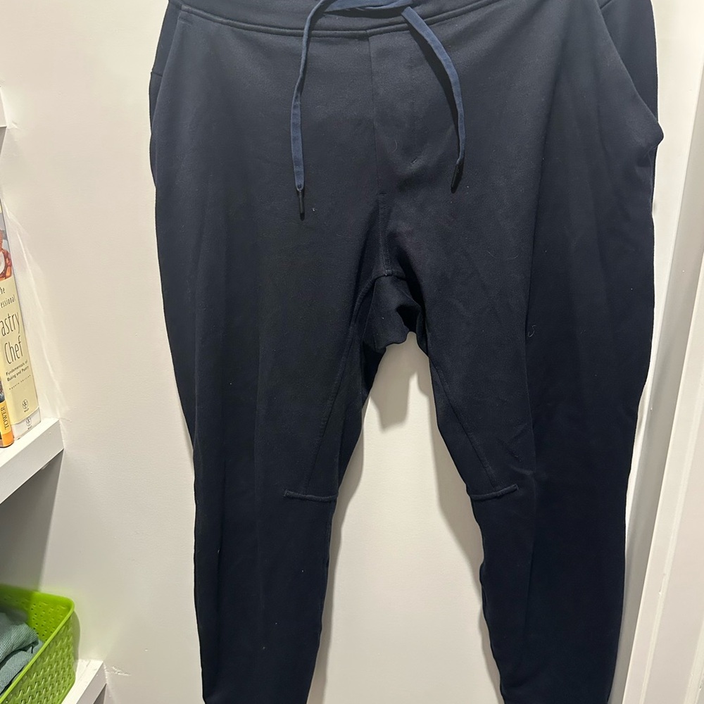 lululemon Men's Navy Blue Joggers
